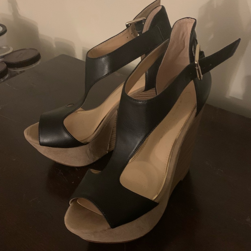 Jessica Simpson Wedges